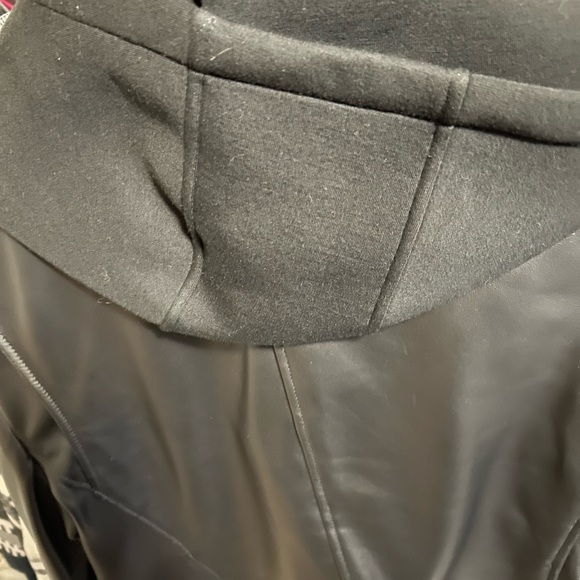 Mackage Magnus Leather Jacket - like new - Picture 5 of 7